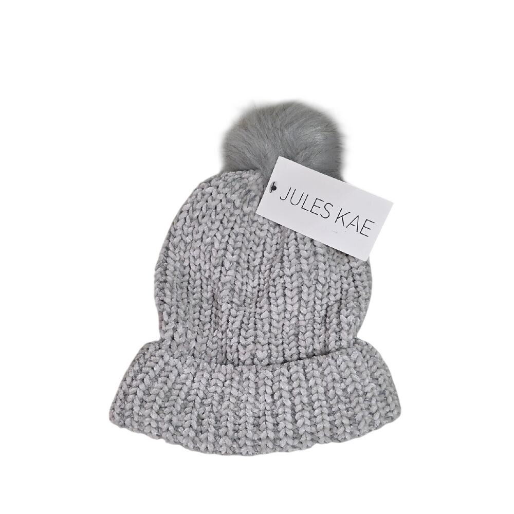 Jules Kae Light Grey Vegan Chunky Knit Beanie Hat With Pom NWT